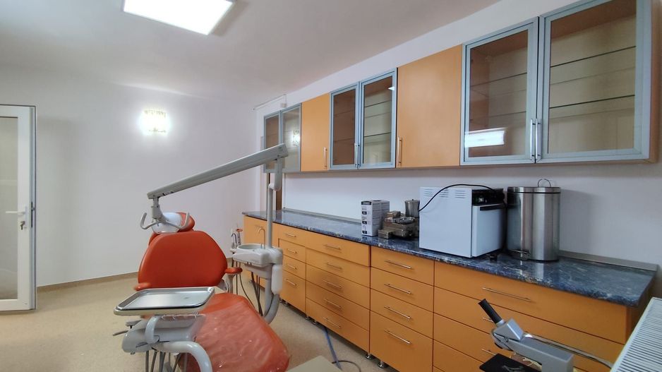 Cabinet stomatologic, echipat, modern, zona Lacu Rosu, Oradea, VANZARE - Poză 3