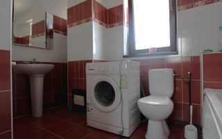 Centrala proprie, bucatarie inchisa si balcon spatios; posibilitate decontare - Poză 12