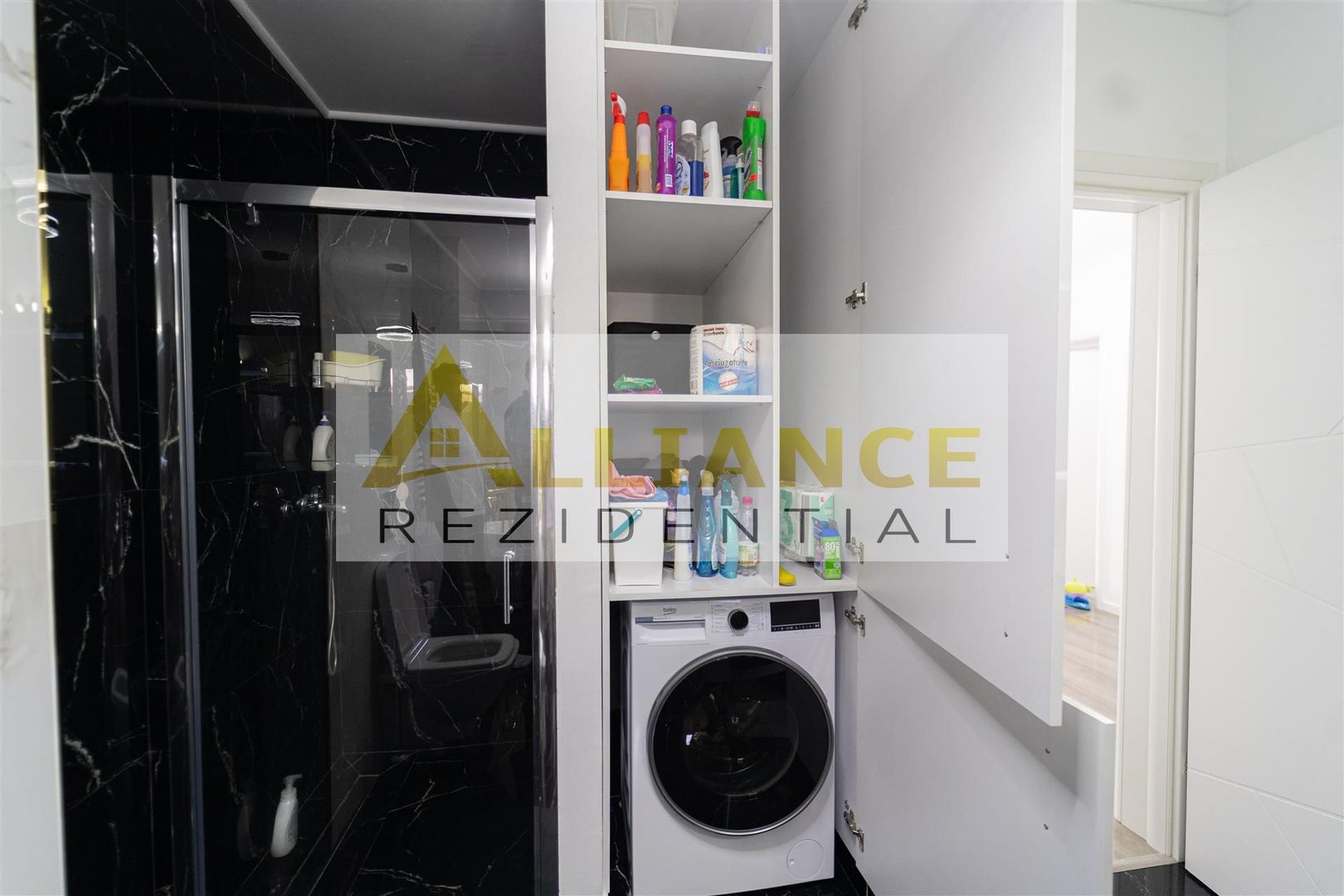 Vila individuala de vanzare 190 mp utili teren 755 mp mobilata - Poză 14