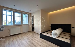 Apartament de vanzare cu 1 camera in zona Rogerius, Oradea - Poză 1