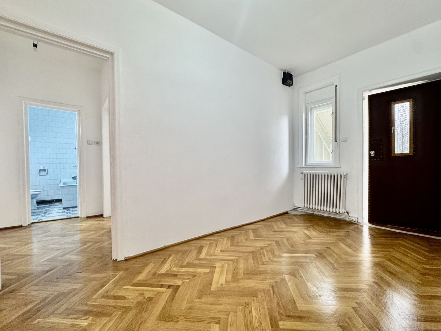 Apartament spațios într-o vilă, cu 2 garaje și terase – zona Iosefin - Poză 15