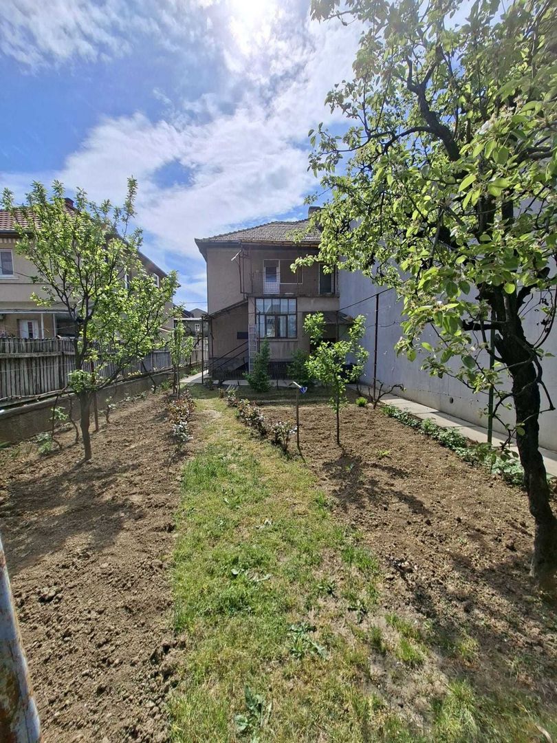 BRASADAS vinde casa cu etaj in zona Bercu Rosu. - Poză 3