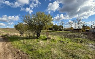 Teren intravilan - 1000mp - utilitati - deschidere mare - Mischii - Poză 2