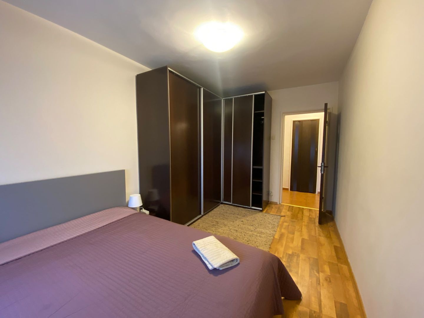 Apartament Drisotr - Metrou - Poză 4