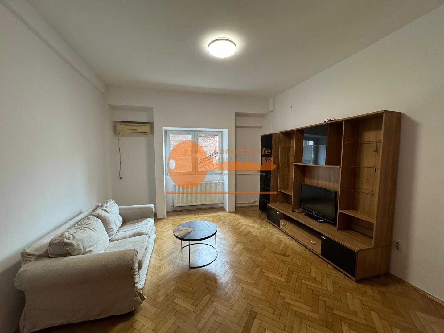 Închiriere apartament 3 camere 2 băi Universitate - Poză 2
