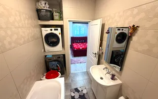 Apartament cu 3 camere si 3 bai in Craiovita Noua - Promenada Mall - - Poză 14