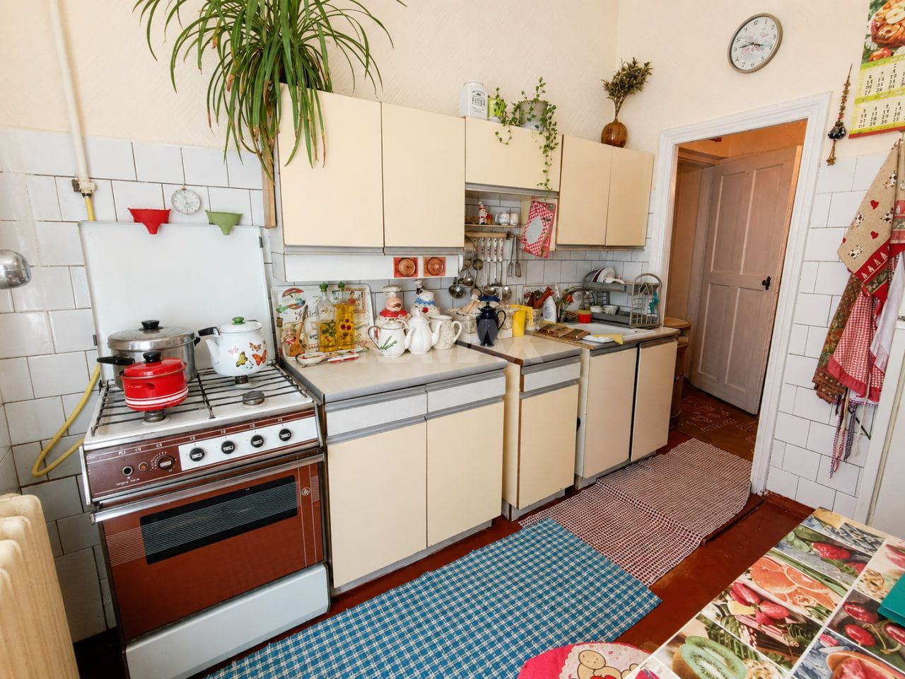 Strășeni.  Apartament la sol cu 3 dormitoare + living, teren și garaj. - Poză 13