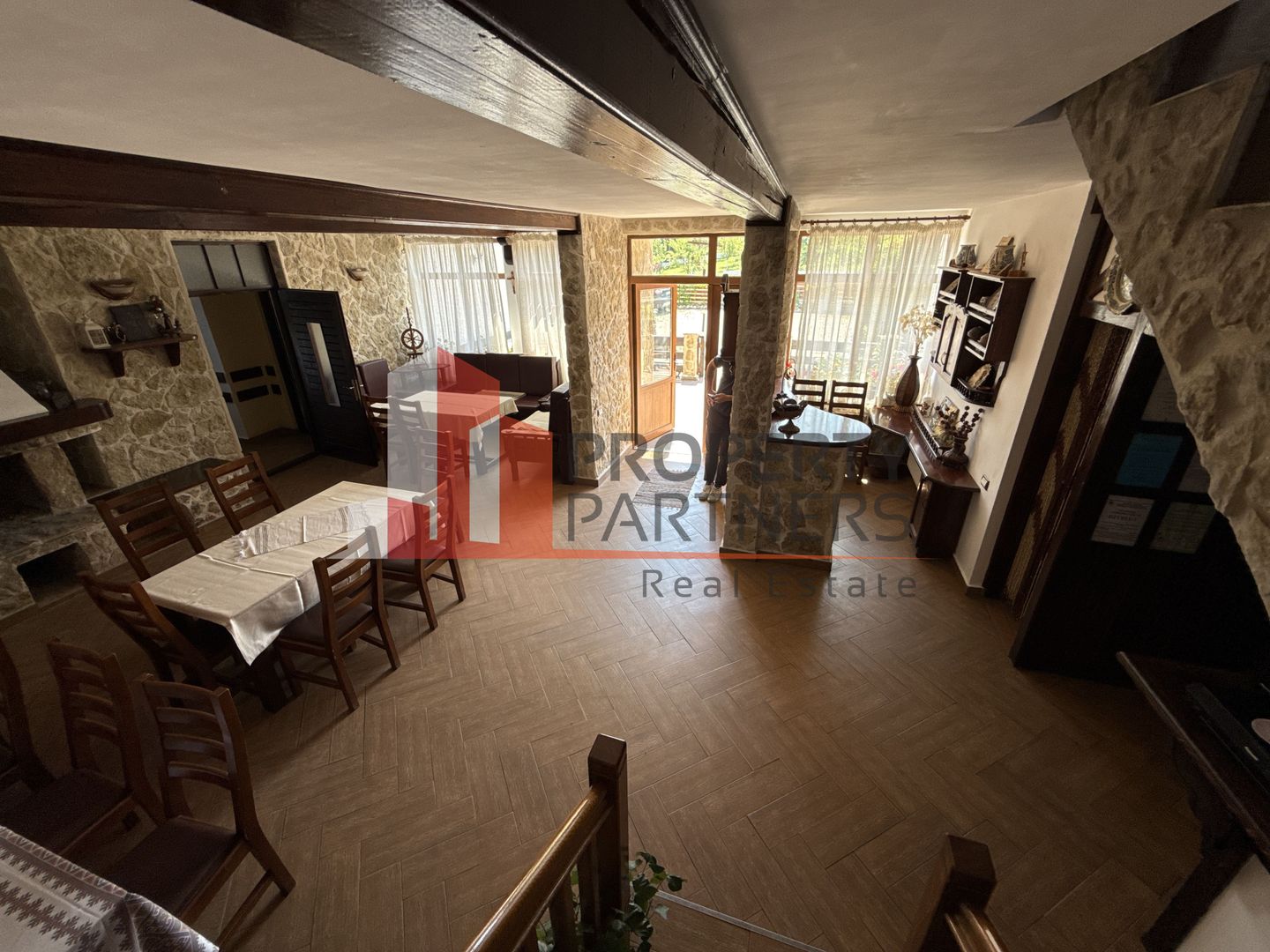 Pensiune cu vedere spectaculoasă la Bucegi și Piatra Craiului – Bradul Inalt - Poză 26