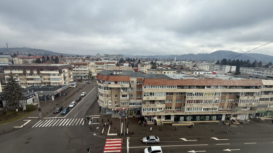 Ap 4 camere 90 mp+boxa+1 camera pe hol ultracentral b-dul Carol 1 - Poză 2