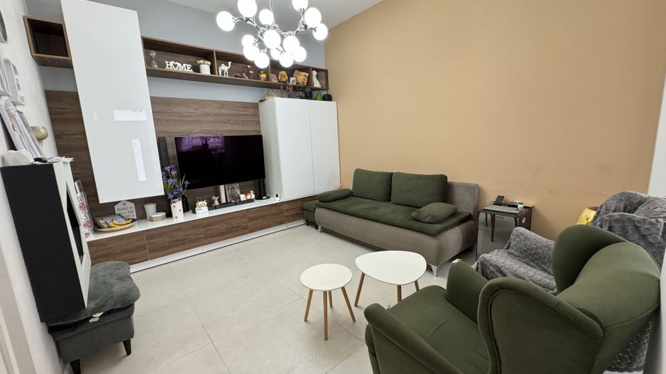 Casa pe aleea pietonala, vis-a-vis de Ceasul Electric - Poză 2