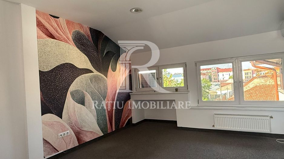 SPATIU PENTRU BIROU DE ÎNCHIRIAT | ZONA CENTRALĂ | ORADEA | BIHOR - Poză 1