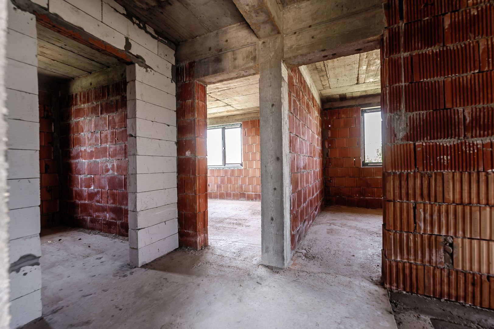 Casa Vladimirescu la roșu, teren de 890 Mp - Comision 0% la cumparare - Poză 4