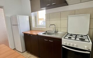 Garsonieră 45 mp cu grădină proprie, centrală, bloc tip vilă - Poză 6