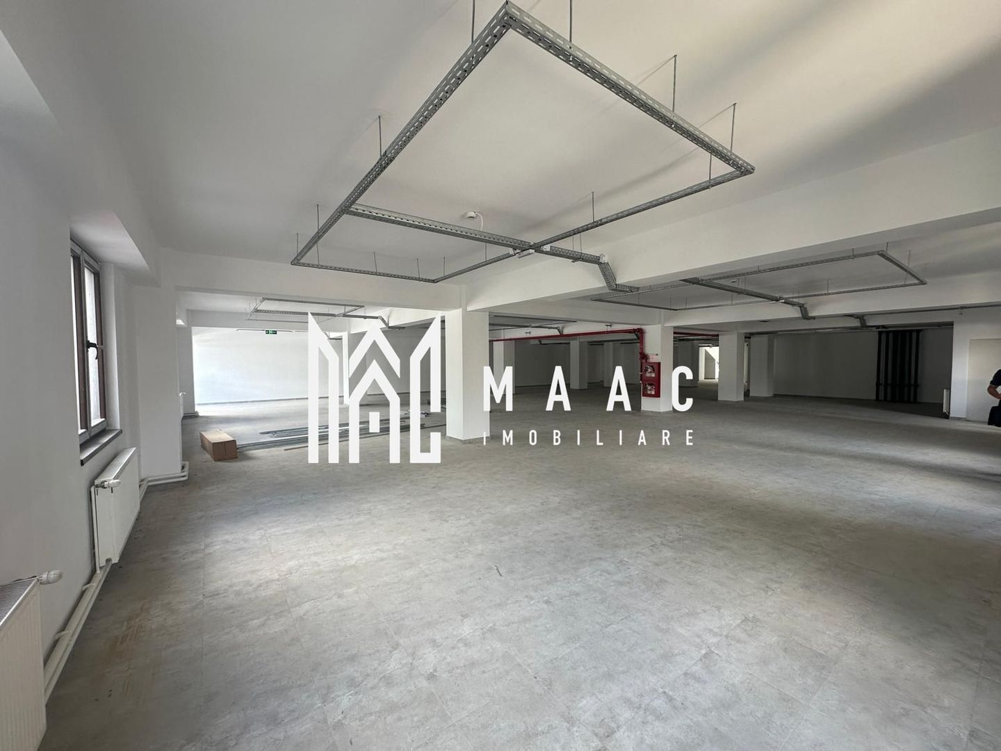 Spatiu comercial I Central I parcare privata - Poză 3