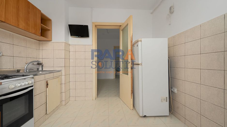 Apartament 3 camere + 2 băi IEFTIN: 700 €/mp - Poză 3