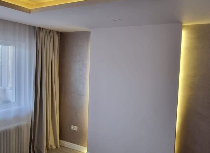 Aradului | 4 camere | Decomandat| Etaj intermediar | 3 balcoane si boxă - Poză 5