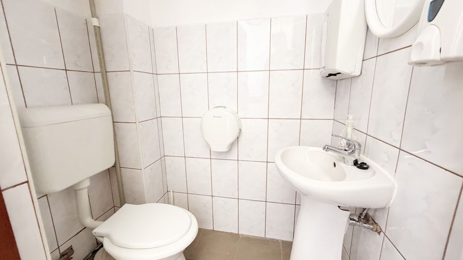 Birouri de închiriat | Aradul nou | 3 camere - Poză 6