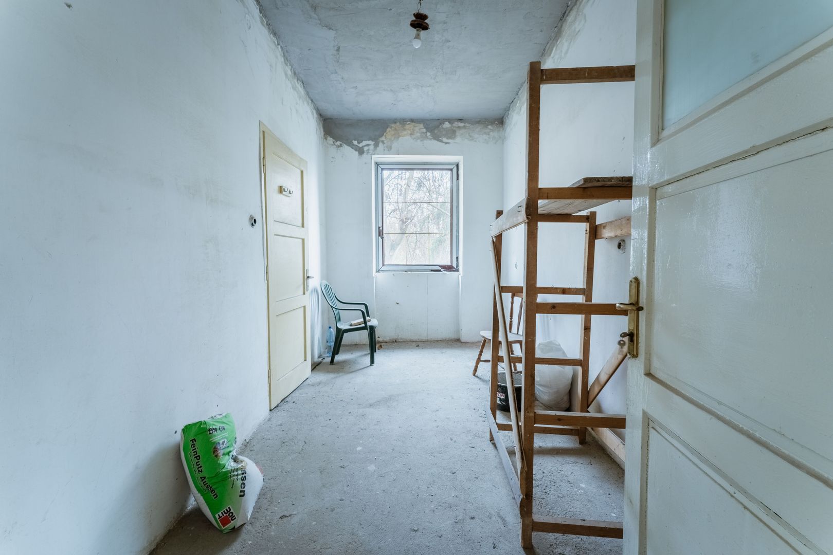 Vilă situată pe Calea Romanilor - Poză 7