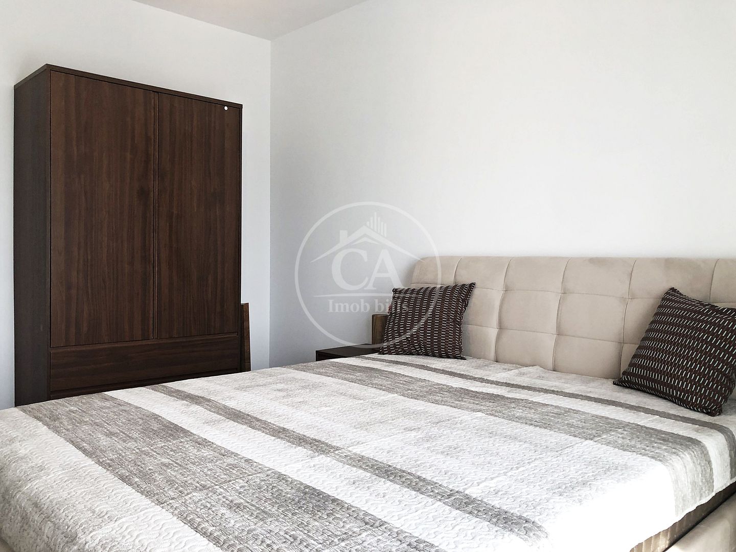 Apartament cu 3 camere de inchiriat in Prima Panorama, Oradea - Poză 7
