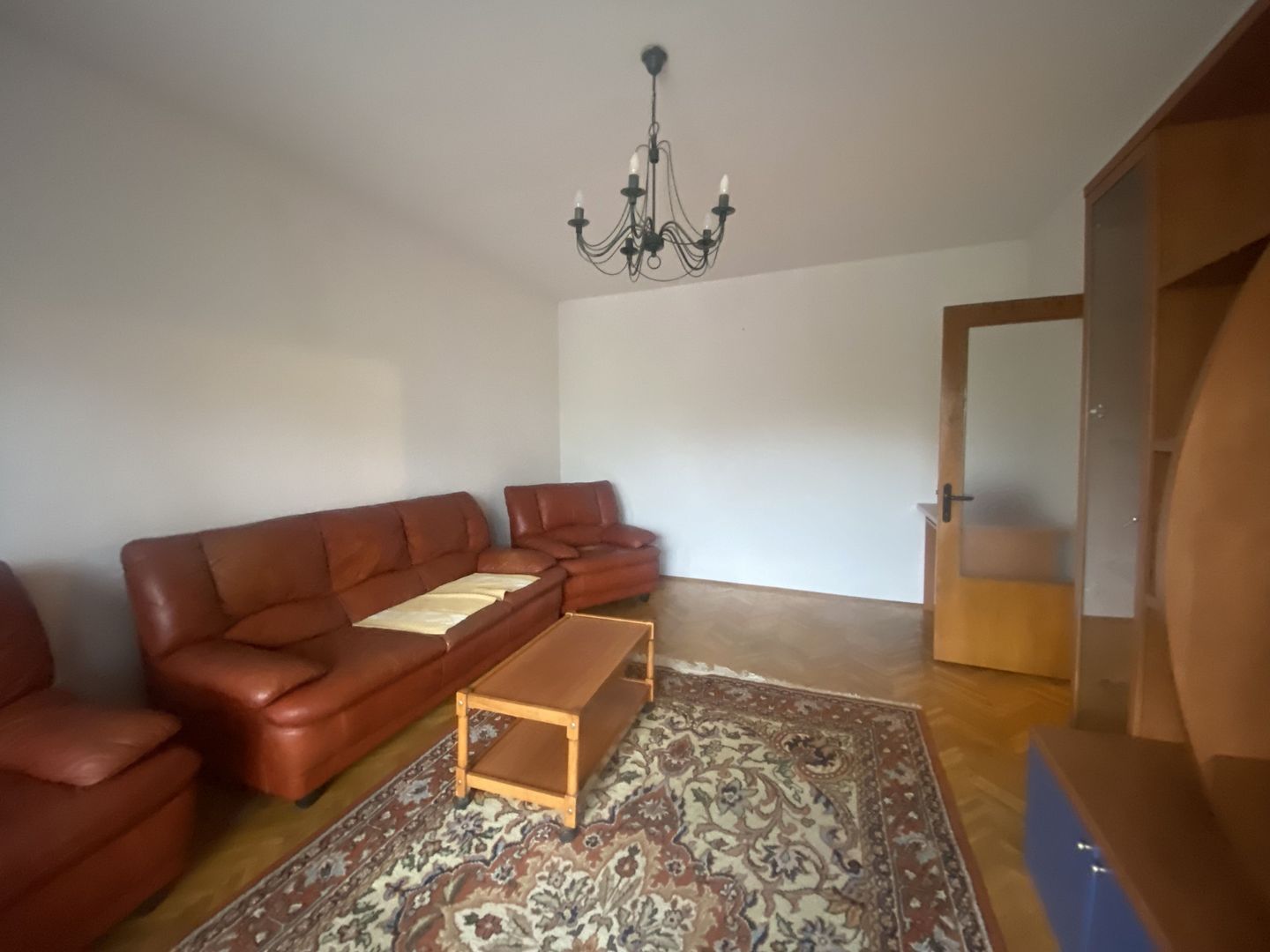 Apartament superb de vanzare, patru camere, zona Vatra Luminoasa, 350.000€ - Poză 2