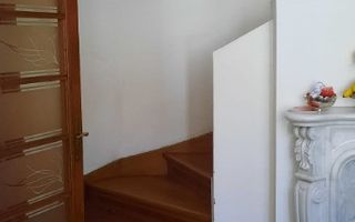 Vila - central in vecinatatea Palatului Parlamentului - Poză 3