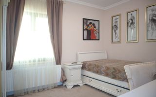 Casa deosebita cu 4 camere, 228 mp, Brașov - Cartierul Stupini - Poză 13