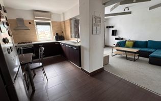 Apartament 4 camere de închiriat | 90 mp | Decomandat | Zona Cetate