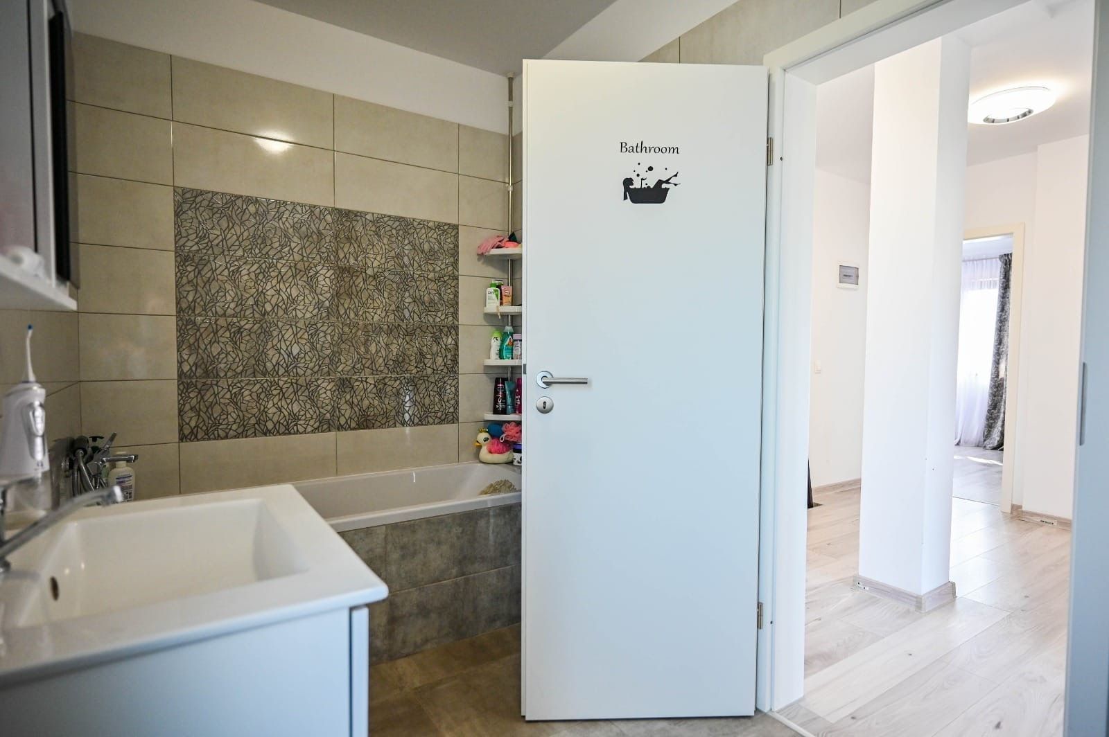 Casa individuală de vânzare Sânpetru, 5 camere, garaj, foișor, curte - Poză 16