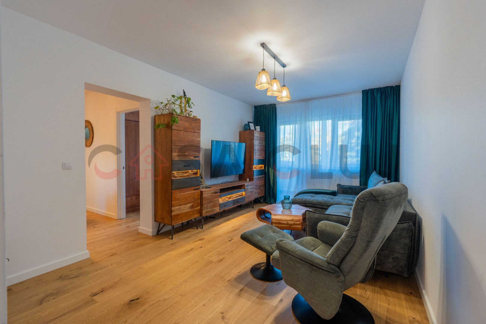Apartament superb cu 4 camere, la cheie , zona Primaverii - Poză 2