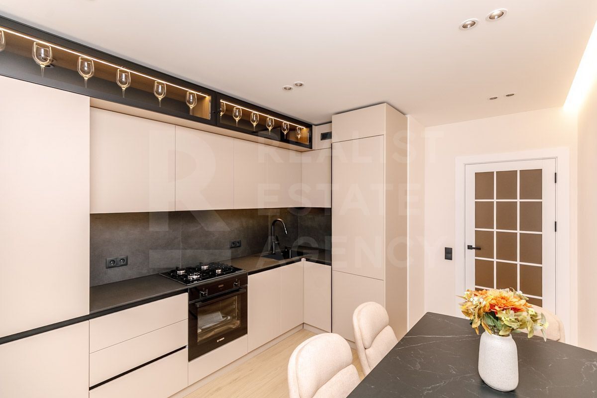 Vânzare, apartament, 2 camere, str. Vasile Lupu, Buiucani - Poză 1