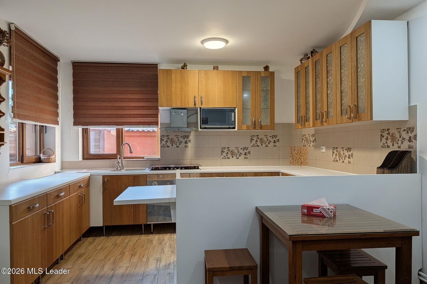 Parc Bazilescu - Str. Nuvelei 95, Casa P+M, 173 mp utili, teren 288 mp - Poză 12