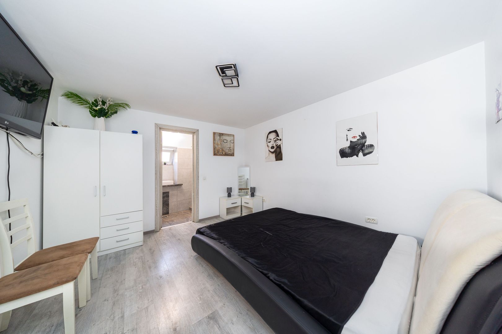 Garsonieră de vânzare–Centrul Istoric Brașov | Ideală regim hotelier - Poză 6