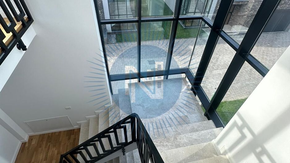 Vila cu 5 camere cu piscina proprie - scoala Americana - Poză 1