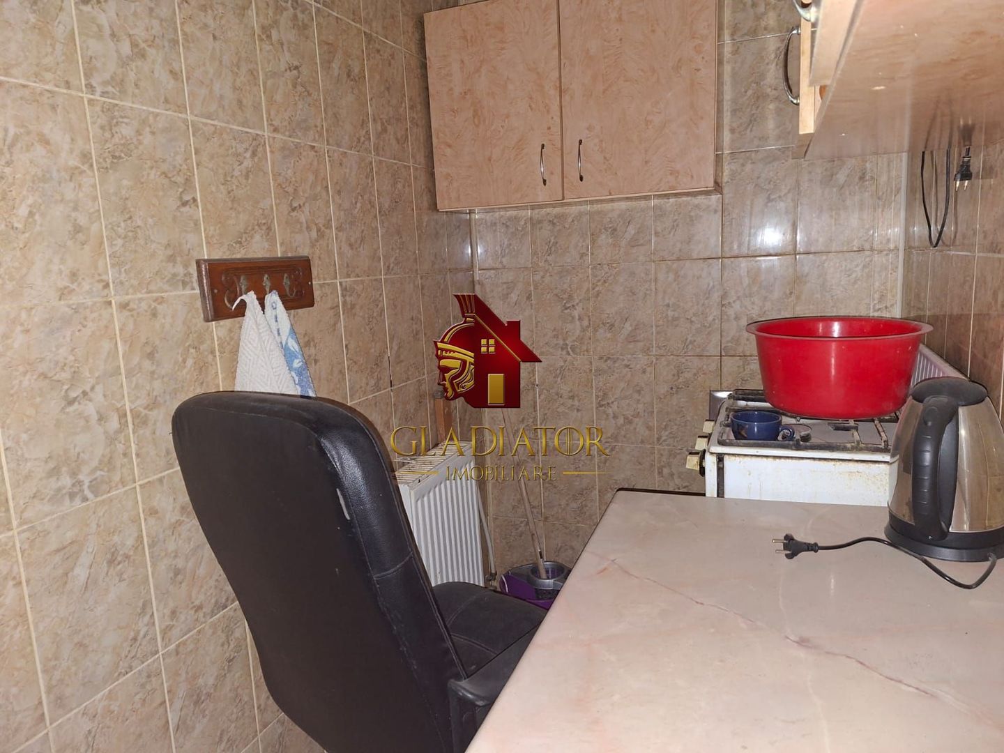 Camera de camin tip garsoniera Frumoasa Poitiers 16.2 mp, disponibila - Poză 8