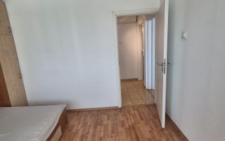 Apartament 2 camere. Decomandat. La 3 min. de metrou Eroii Revolutiei. - Poză 4