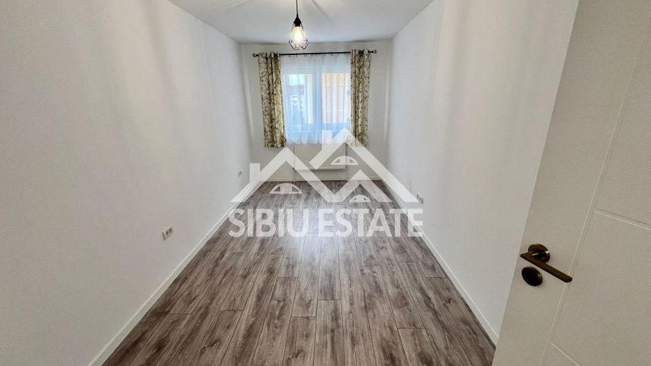 Apartament 4 camere renovat, 79 mp cu logie, Vasile Aaron, Sibiu - Poză 7