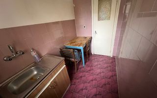 Apartament 4 camere, etaj 1/4, zona Mausoleul Eroilor - Sud - Poză 4