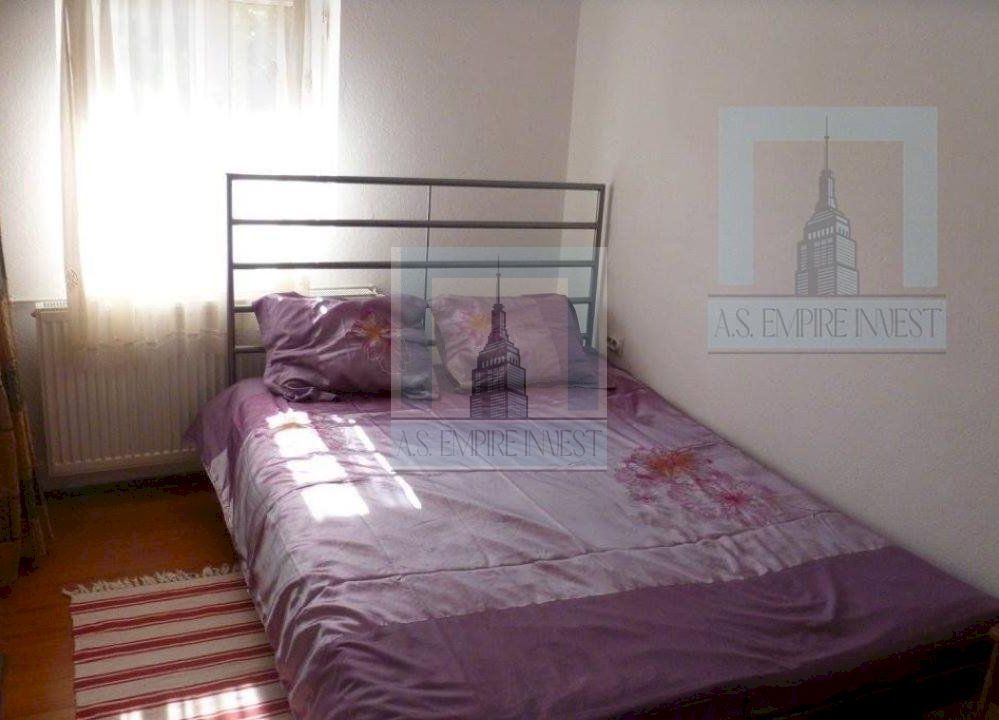 Pensiune 17 camere - zona Bran - Poză 15