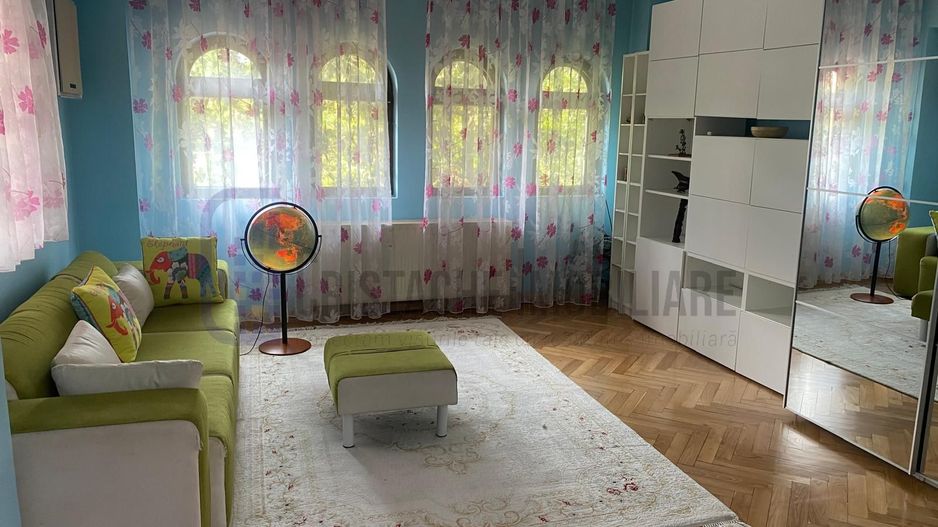 Vila S+P+2, cu suprafata utila 350 mp, Calea Grivitei - Poză 1