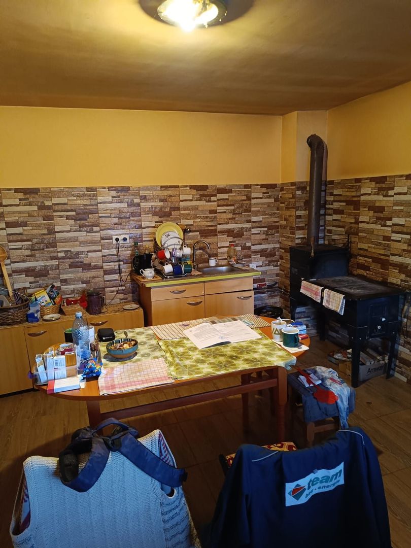 De vînzare casă cu 5 camere, sat Apoș, com. Bârghiș, jud. Sibiu - Poză 7