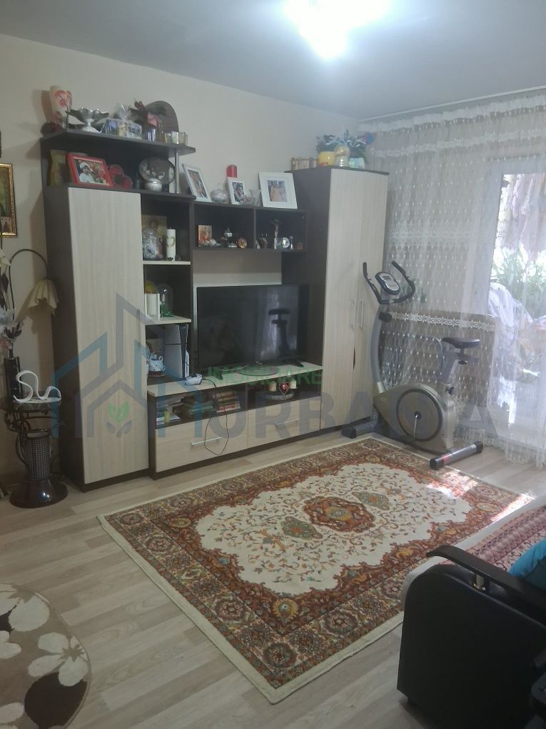 Apartament 3 camere de vânzare în zona Alexandru cel Bun / Poștă - Poză 2