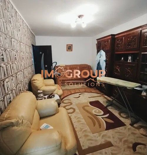OANCEA - BLOC 1990 - ETAJ INTERMEDIAR - APARTAMENT CU 3 CAMERE DEC - Poză 2