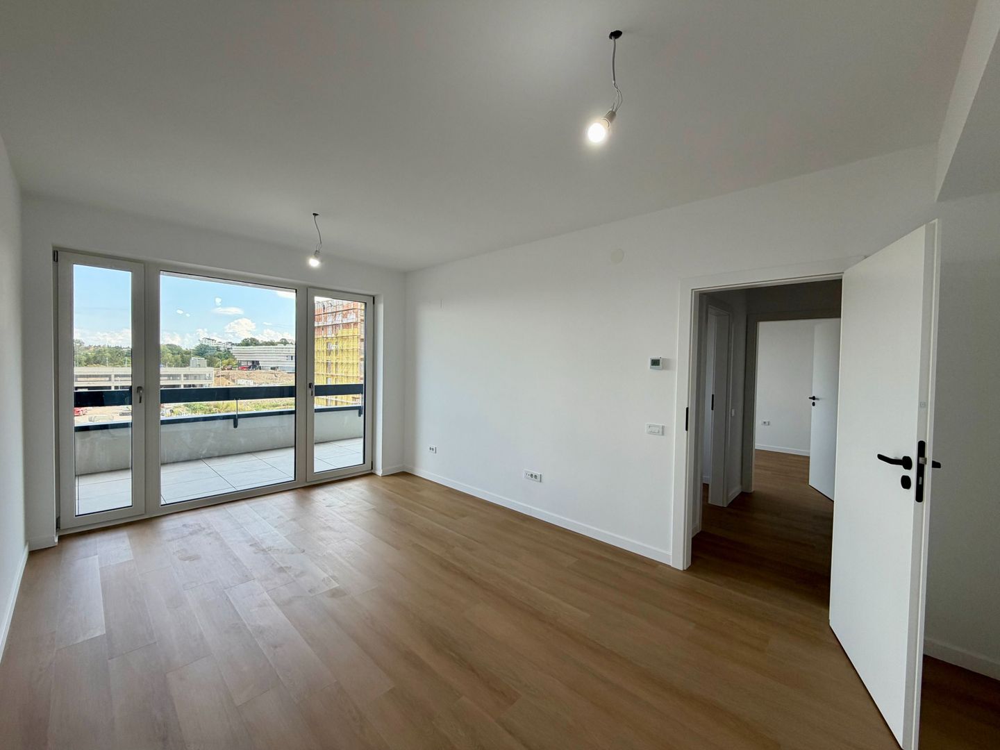 Apartament 2 camere | terasă 18 mp | Alphaville Distrikt - Poză 1