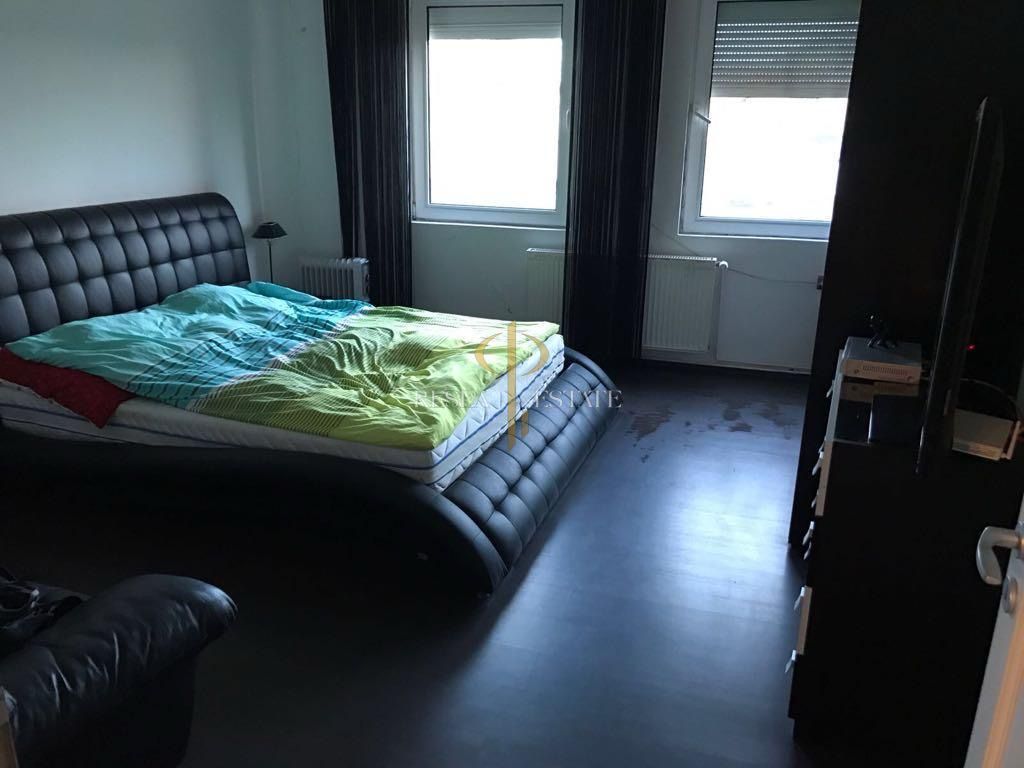 Casă individuală spațioasă, teren 3.628 mp – Pișchia - Poză 4