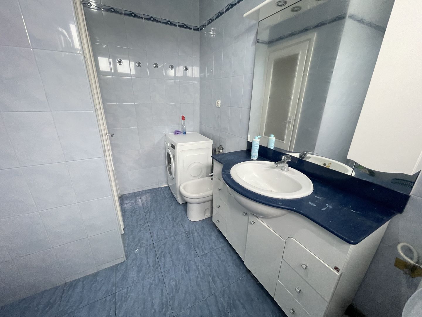 SPATIOS IN ZONA MEDICINEI -4 camere,garaj propriu si boxa - Poză 16