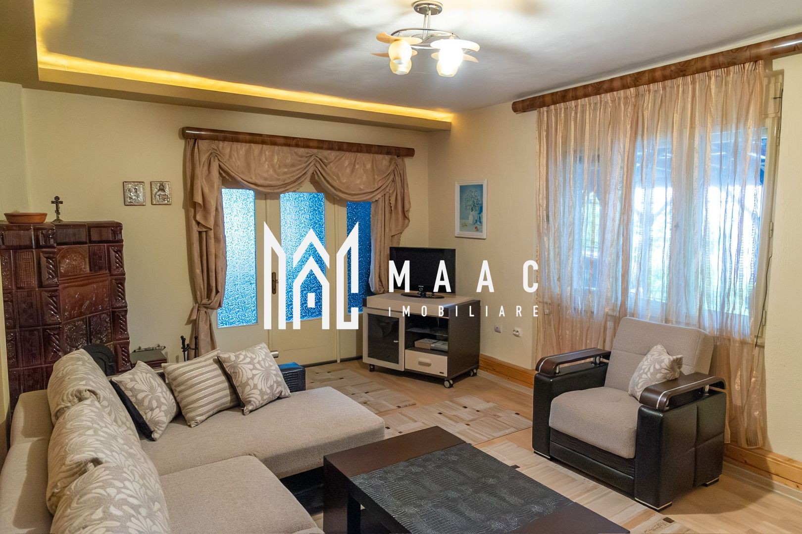 Casa individuala 5 camere | Zona centrala Agnita | Teren 990 mp - Poză 1