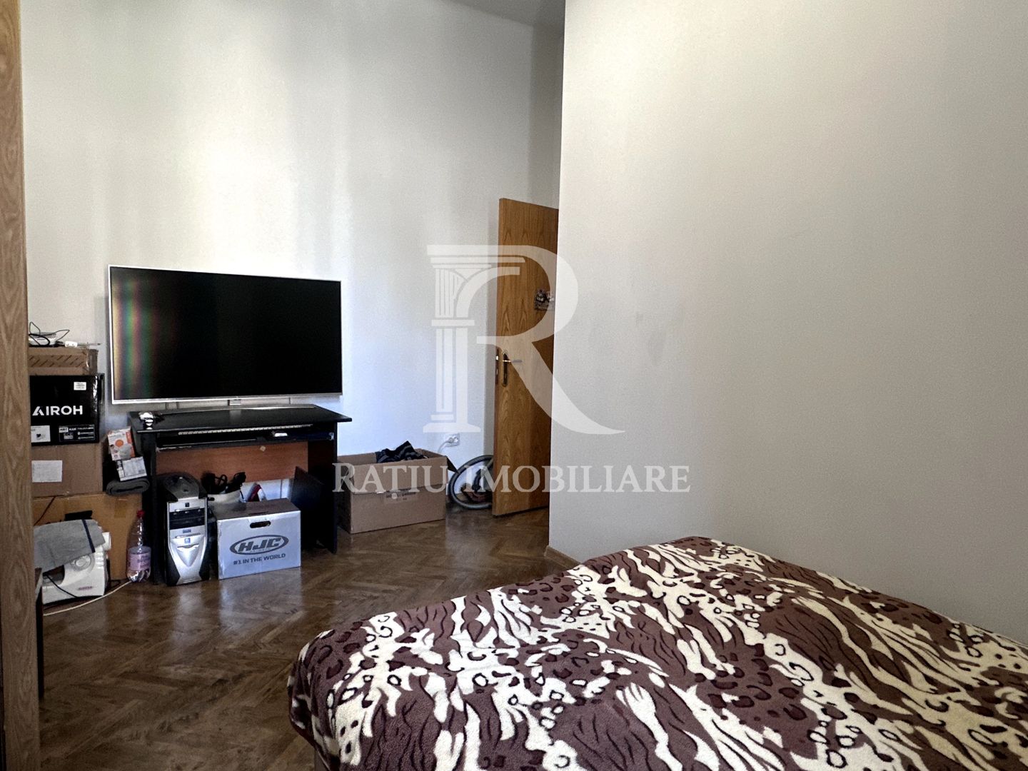 Apartament cu 3 camere la casa + Garsoniera | Ultracentral | Oradea - Poză 10