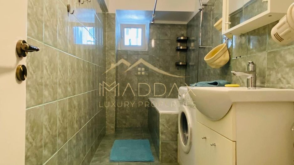 Apartament spațios cu 4 camere, vedere spectaculoasă către Palatul Parlamentului - Poză 18