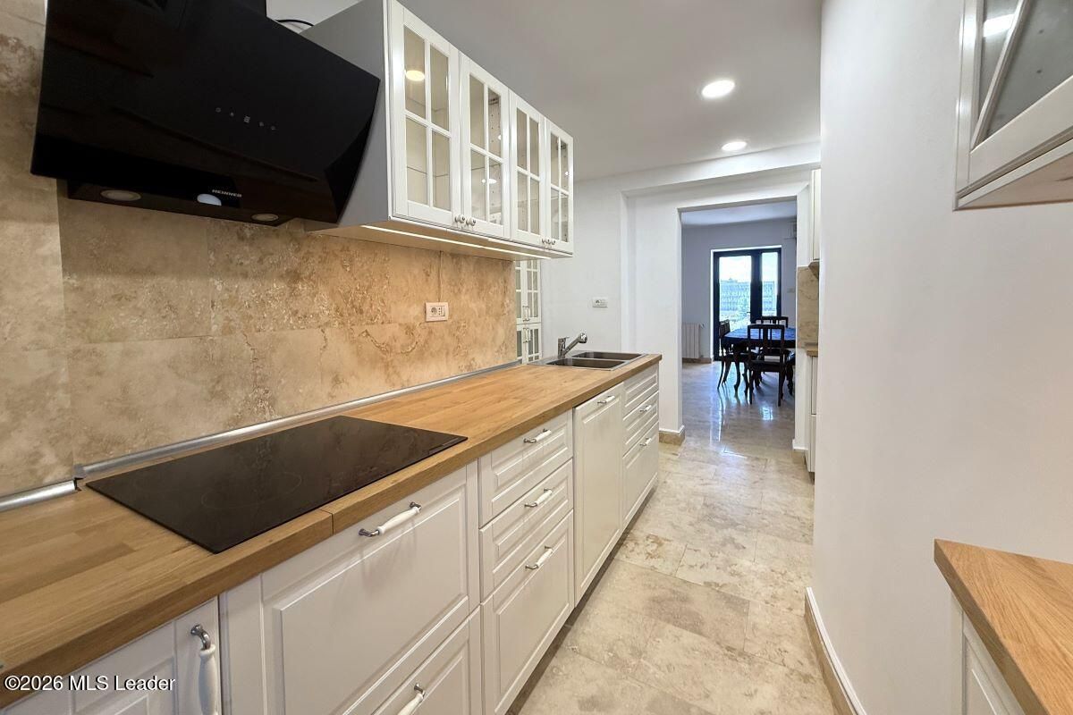 Polona - Duplex 256 mpu, 6 camere, etaje 6+7, panorama, terase 52 mp - Poză 26