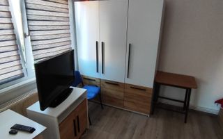 Garsonieră decomandată - Poză 4